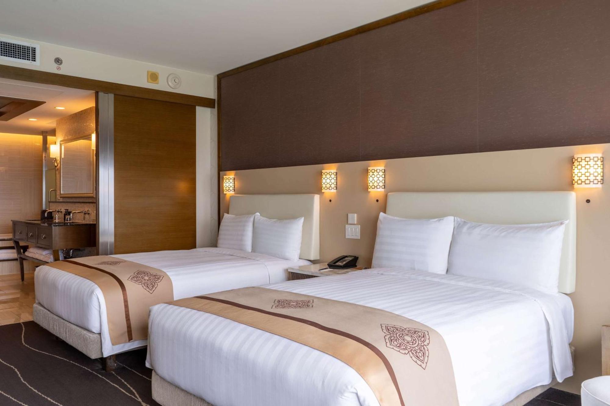 Dusit Thani Guam Resort Tumon Exterior foto